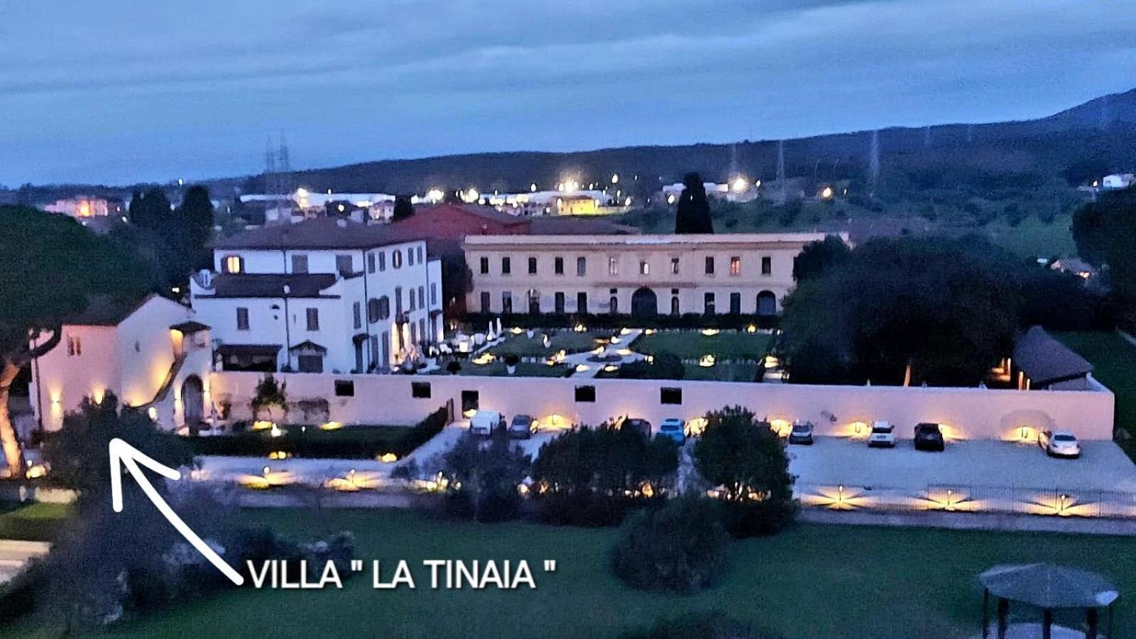 La Villa Apartments Tinaia - Excellent For Sardegna & Corsica - 6-8 Beds - Private Parking Included With Camera Ливорно Экстерьер фото