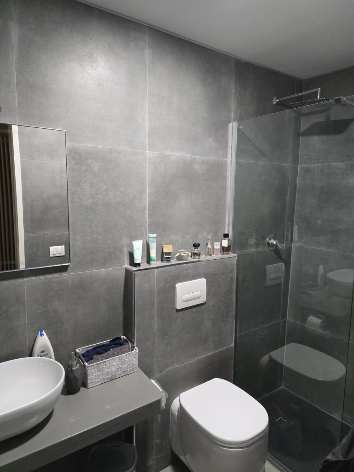 La Villa Apartments Tinaia - Excellent For Sardegna & Corsica - 6-8 Beds - Private Parking Included With Camera Ливорно Экстерьер фото
